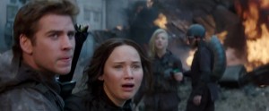 district-8-final-mockingjay-trailer (2)