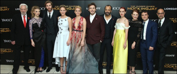 Donald Sutherland, Natalie Dormer, Liam Hemsworth, Jennifer Lawrence, Elizabeth Banks, Sam Claflin, Jeffrey Wright, Jena Malone, Julianne Moore, Josh Hutcherson, Stanley Tucci