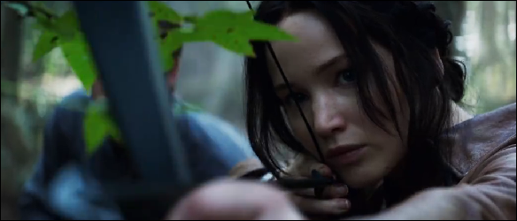 katniss-mockingjay-hunting